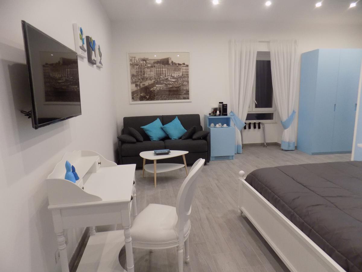 Suite Napoletana Наполи Екстериор снимка