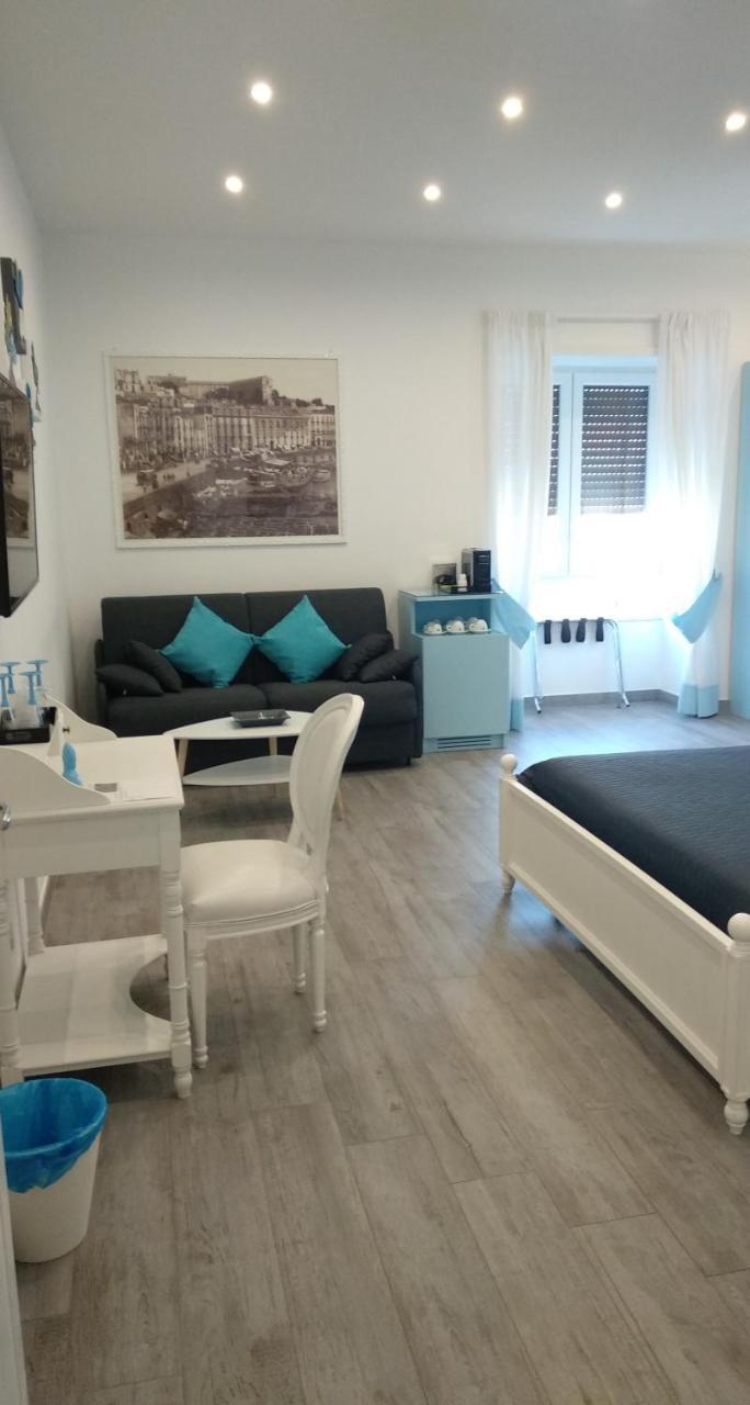 Suite Napoletana Наполи Екстериор снимка
